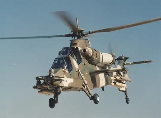 Rooivalk Helikopter Flying